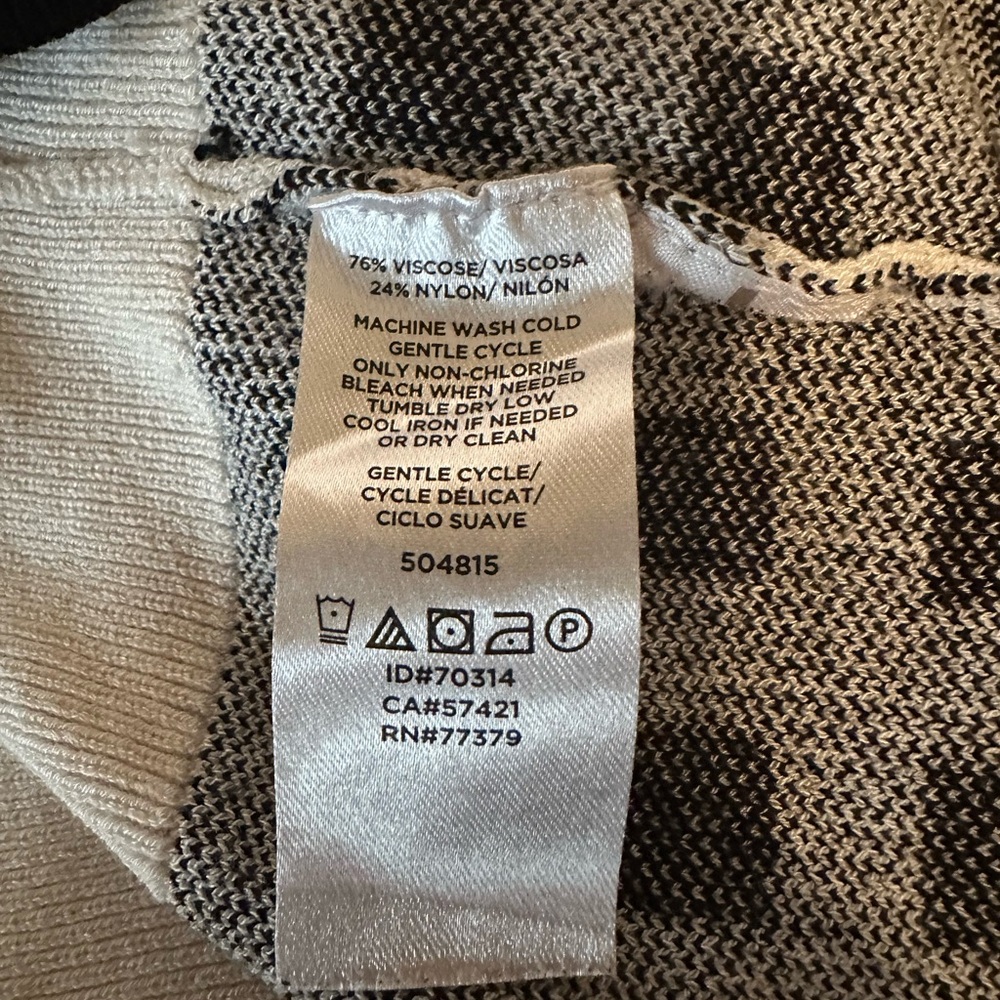 Ann Taylor Black and White Checkered Cardigan XL - Picture 5 of 6